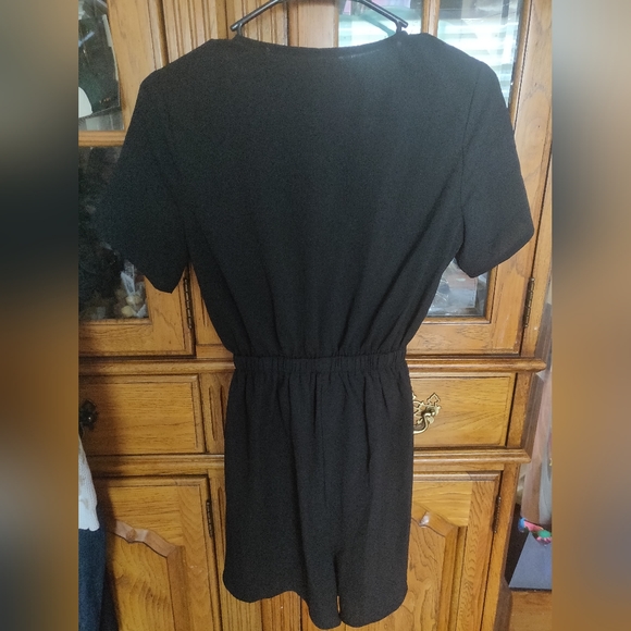 SweatyRocks Women's Sexy V Neck Self Tie Front Short Romper Jumpsuit - Picture 2 of 2